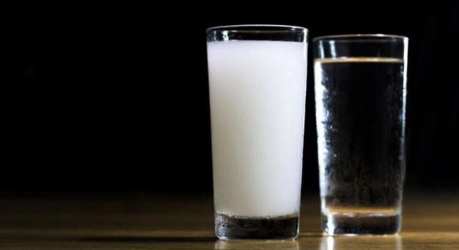 Tarsus'ta sahte rakı operasyonu