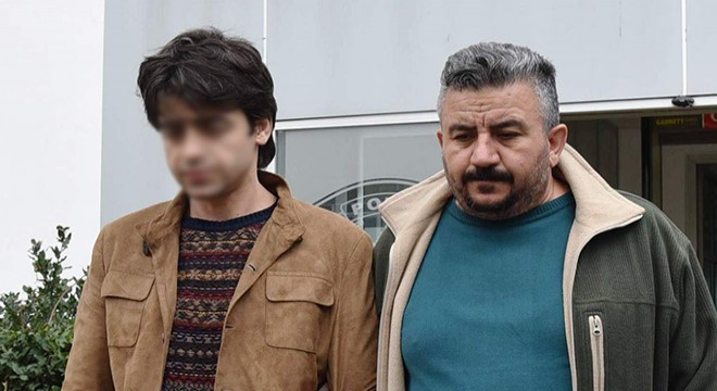 Antalya'da tartıştığı arkadaşını kalbinden bıçakla yaraladı