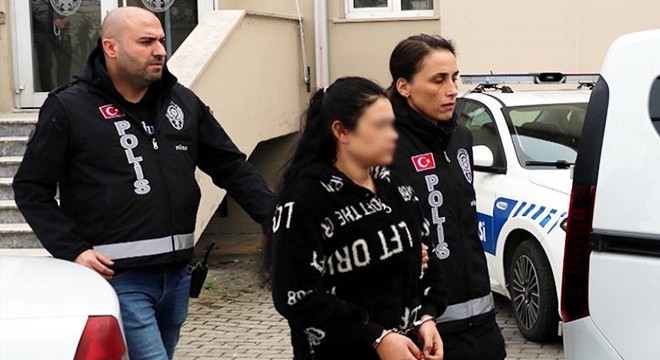 Tartıştığı birlikte yaşadığı erkeği öldürdü