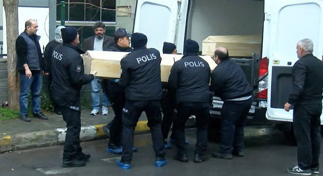 Tartıştığı eşini bıçakla öldürüp 5. kattan atladı