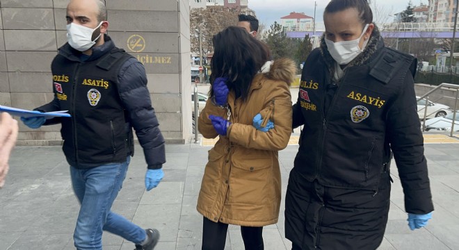 Tartıştığı halasını bıçakla öldürdü
