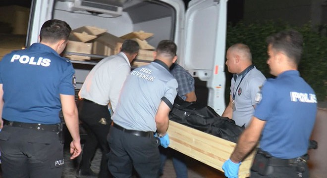 Tartıştığı kadını bıçaklayarak öldürdü