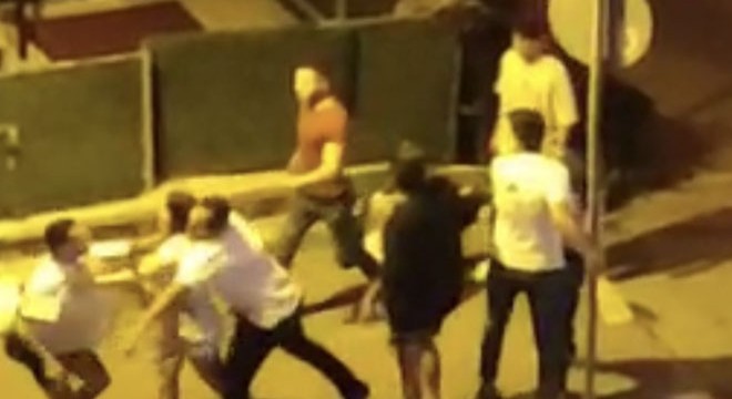 Tartıştığı kişiye silah doğrultup havaya ateş açtı