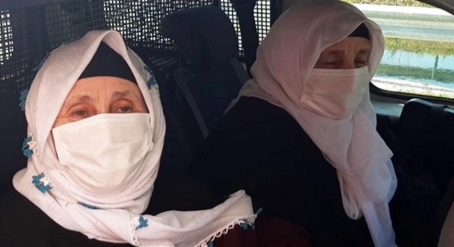 Tartıştığı oğlu ile araya giren eşini bıçakladı