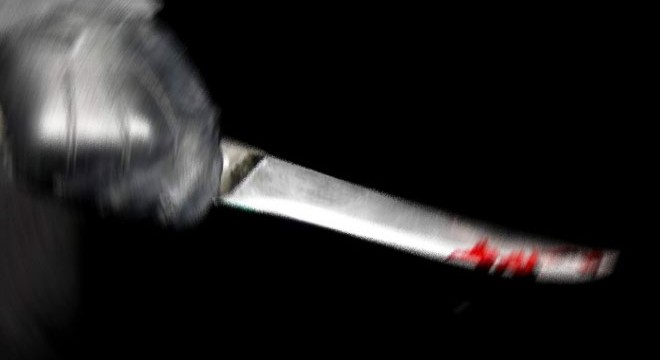 Tartıştığı oğlunu bıçakladı
