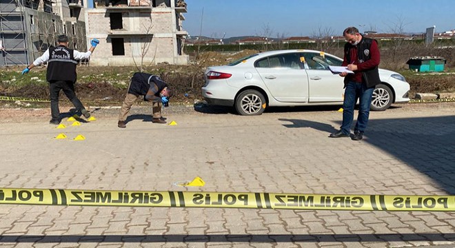 Tartıştığı eski ortağını tabancayla vurdu