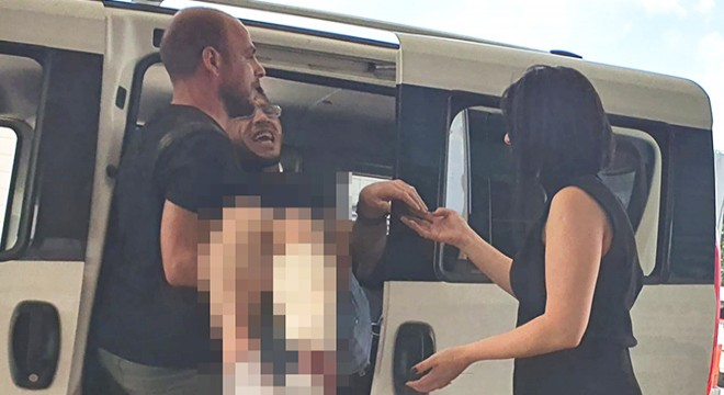 Taşıdığı cam ayaklarına düştü