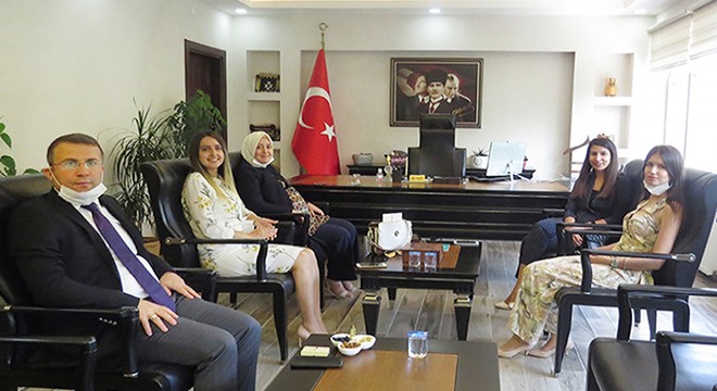 Tayini çıkan hakimlerden Kaymakam Çimşit'e veda ziyareti
