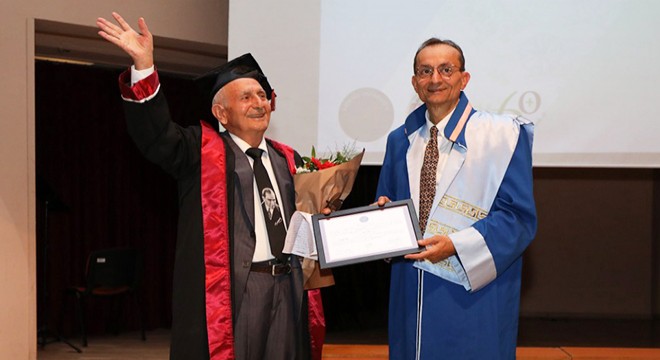 Tazelenme Üniversitesi’nden 82 öğrenci mezun oldu