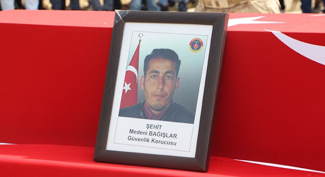 Tedavi gören güvenlik korucusu, şehit oldu