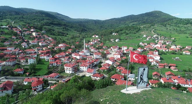 Tek tip yapılaşma ile hayran bırakan mahallelerini koruyorlar