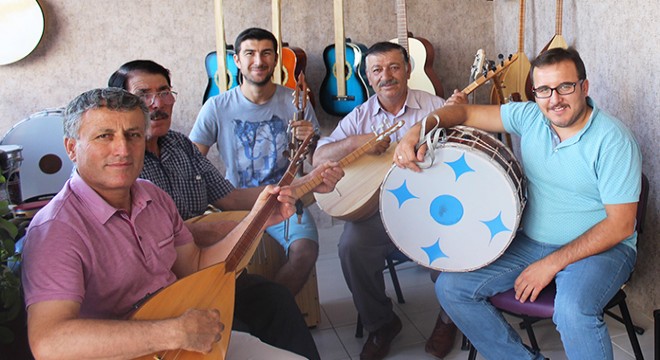 Teke yöresi türküleri kayıt altına alınıyor