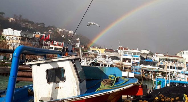 Tekirdağ'da umduğunu bulamayan balıkçılar Karadeniz'e açıldı