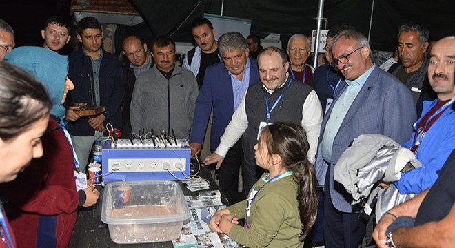 Teknoloji Bakanı Saklıkent'te şenliğie katıldı