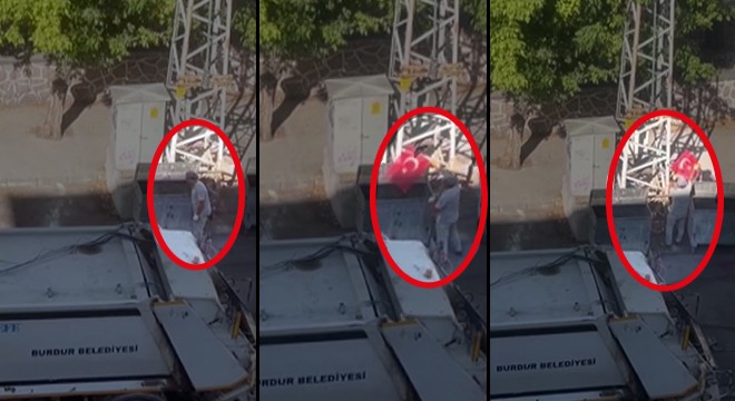 Temizlik işçisinin bayrak hassasiyeti