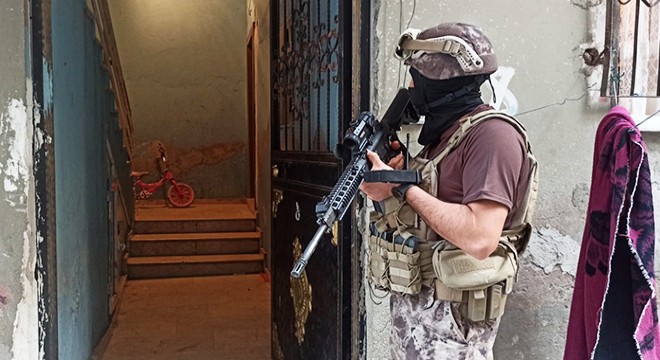 Terör operasyonu: 10 gözaltı kararı