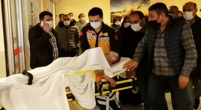 Tiner tenekesini yakmaya çalışırken patlama oldu; ağır yaralandı