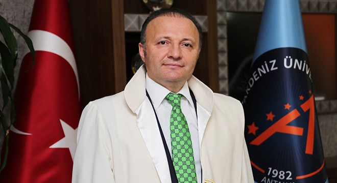Tıp fakültesi öğrencilerinden online 'Hipokrat Yemini'