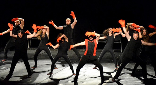 Tiyatro festivali Carmen'le final yaptı