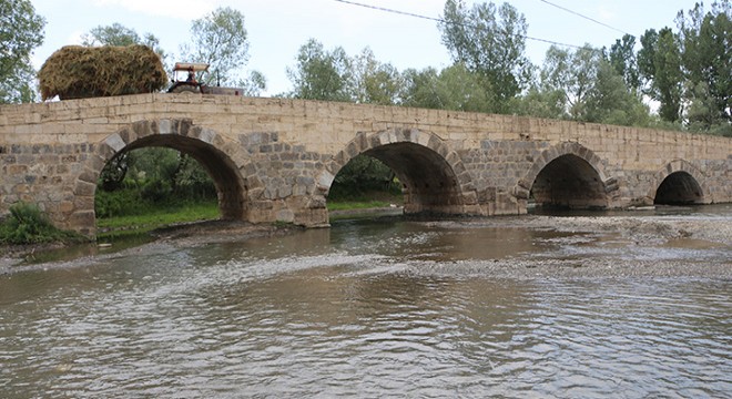Tokat'ta Roma dönemi köprü hala kullanımda