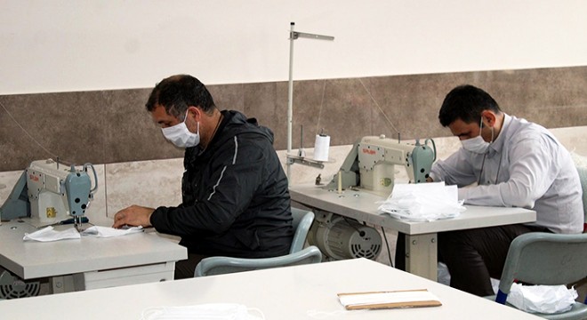Toprakkale HEM'den maske desteği