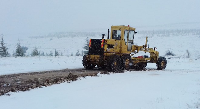 Toroslar’a mevsimin ilk karı düştü