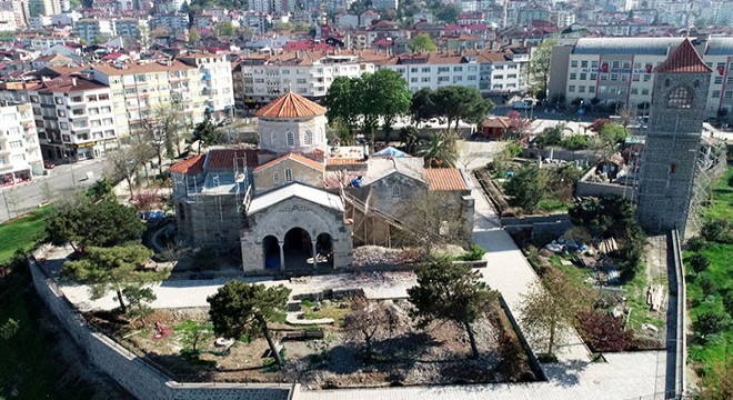 Trabzon'da Ayasofya Camisi'nde restorasyon tartışması