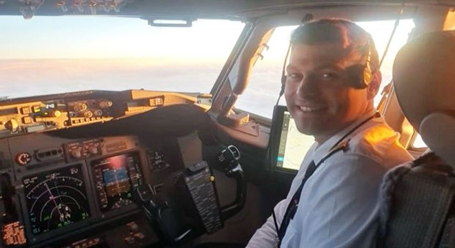 Trafik kazasında 2 pilot öldü