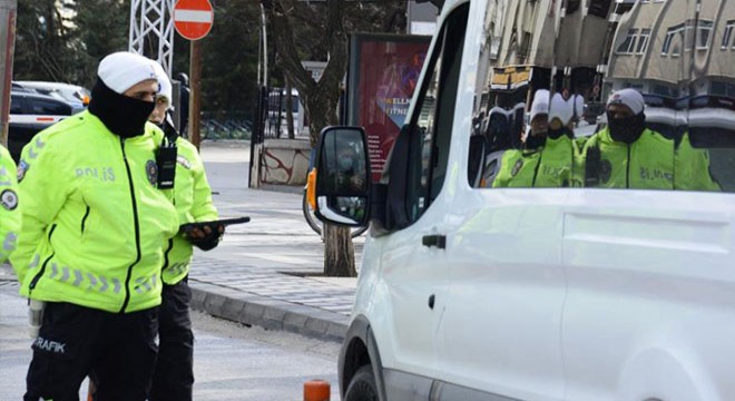 Trafik uygulamasında 549 araç trafikten menedildi