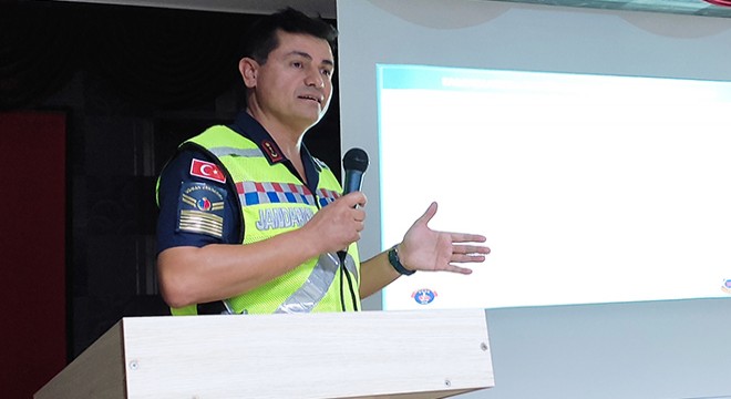 Trafikte 'Okul ve Jandarma Elele Birlikte Güvenli Geleceğe