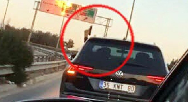 Trafikte aracından havaya ateş açan sürücüye tepki