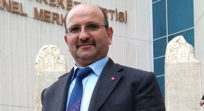 Traktörün altında kalan sürücü öldü