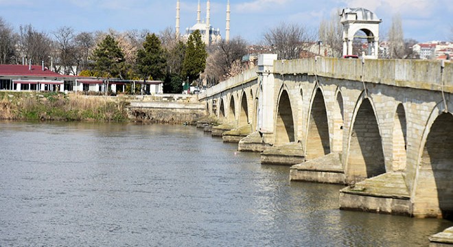 Trakya'da barajlar doldu, nehirlerin debileri yükseldi