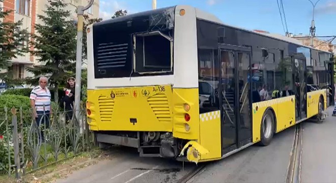 Tramvay yolunda kaza