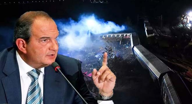 Tren kazasının ardından Yunan bakan istifa etti