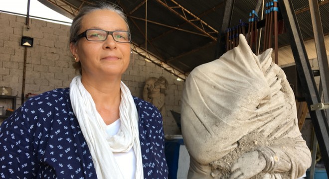 Troia Savaşı komutanlarının şehrinde kadın heykeli