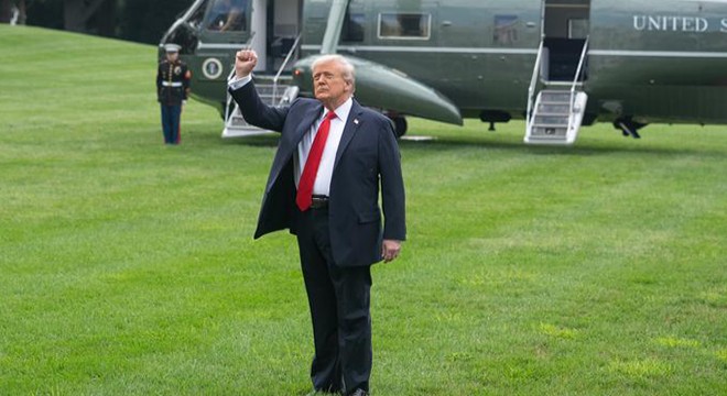 Trump, İran'la müzakerelerin yeniden başlayacağını açıkladı