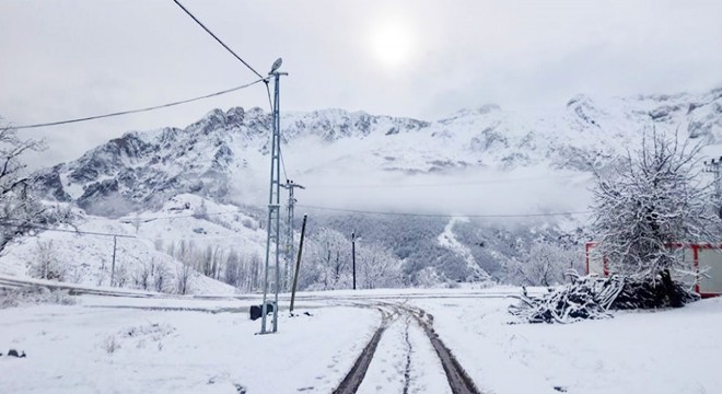 Tunceli'de taşımalı eğitime kar tatili