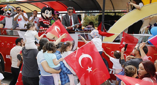 Turgay Genç’ten çocuklara bayram hediyesi