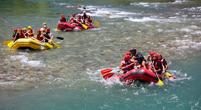 Turist akını bitti, vaka sayıları düşüşe geçti