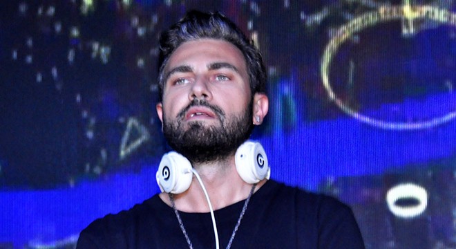 Turistler DJ Doğuş'la eğlendi