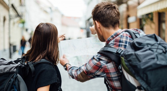 Turistlere eğlence tuzağı: 21 şüpheli yakalandı