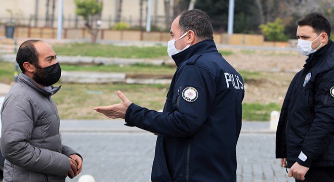 Turistlerle yürürken yakalandı, ‘evsizim’ dedi