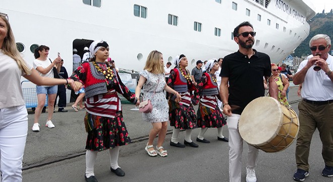 Turizm geliri, fındığı solladı