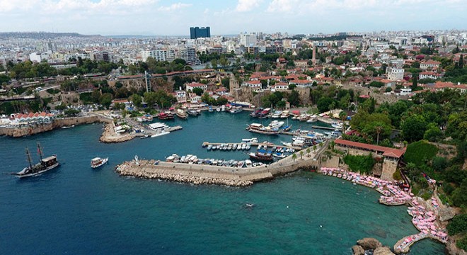 Turizm sektörü dev fuar öncesi Kaleiçi'nde buluşuyor