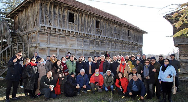Turizmcilerden 'Kadim Şehir' Elmalı'ya çıkarma