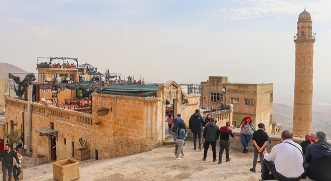 Turizmin parlayan yıldızı Mardin’e turist akını