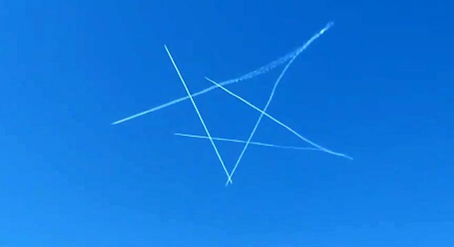 Türk Yıldızları, gökyüzünde Türk bayrağı nakşetti
