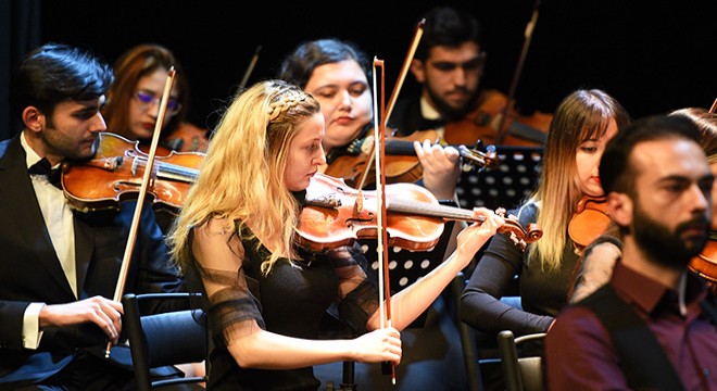 Türkan Şoray'da 'Hürrem' prömiyeri
