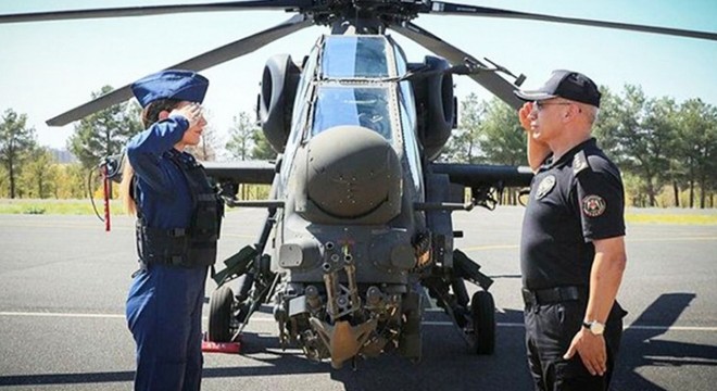 Türkiye'nin ilk kadın taarruz helikopter pilotu göklerde